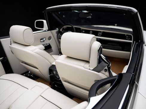 Used 2013 Rolls-Royce Phantom Drophead Coupe image 71