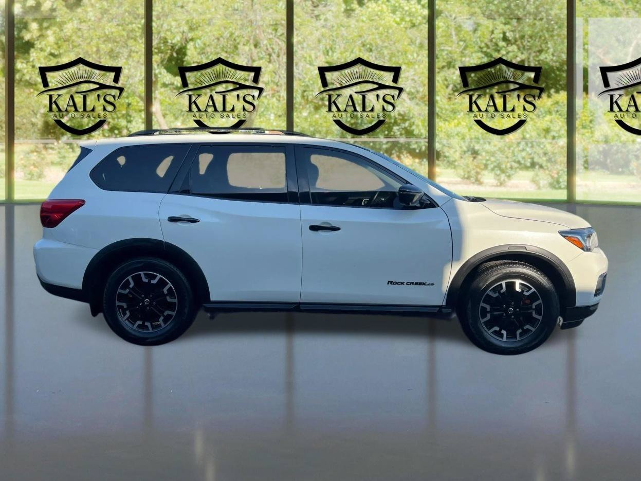 Used 2020 Nissan Pathfinder SL AWD/4WD image 4