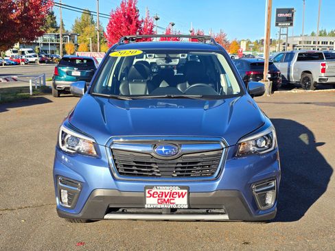 Used 2020 Subaru Forester Touring image 2