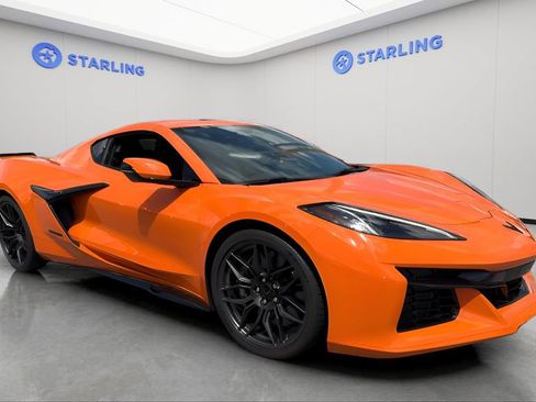 Used 2024 Chevrolet Corvette Z06 RWD image 4