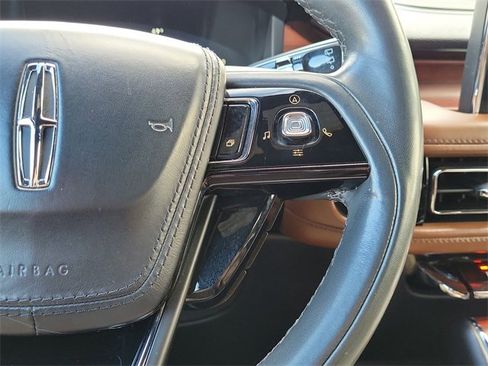 Used 2022 Lincoln Aviator Reserve w/ Elements Package Plus image 15