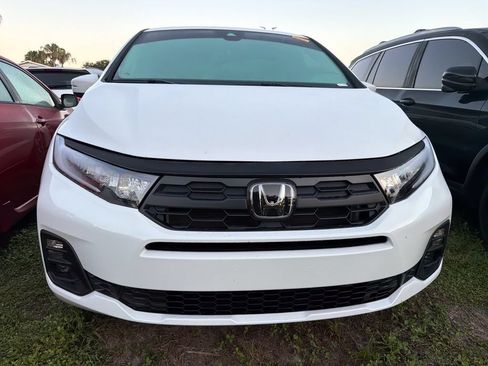 Used 2026 Honda Odyssey EX-L image 2