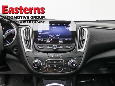 Used 2024 Chevrolet Malibu LT image 12