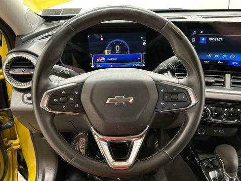 Used 2024 Chevrolet Trax ACTIV FWD image 7