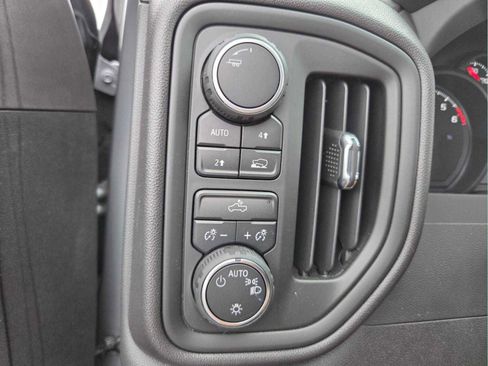 Used 2025 Chevrolet Silverado 1500 Custom AWD/4WD image 42