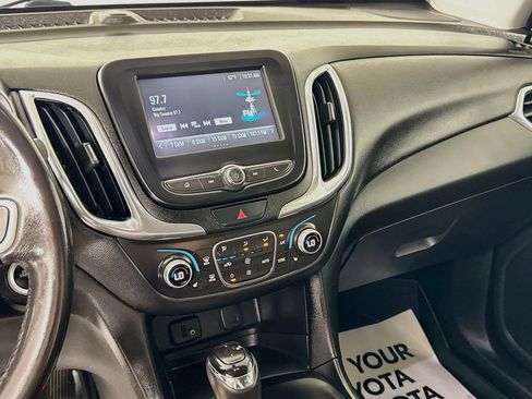Used 2018 Chevrolet Equinox LT AWD/4WD image 17