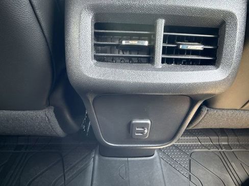 Certified 2023 Chevrolet Equinox RS image 23