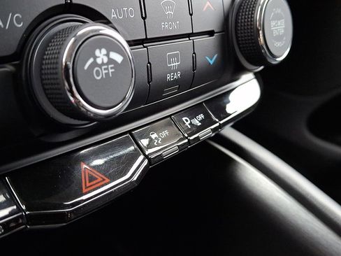 Used 2021 Dodge Durango SXT AWD/4WD image 24
