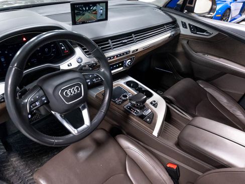 Used 2019 Audi Q7 3.0T Prestige AWD/4WD image 7