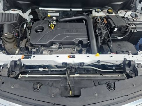Used 2024 Chevrolet Equinox LS FWD image 21
