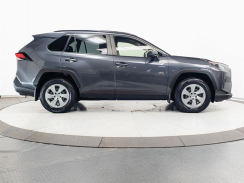 Used 2019 Toyota RAV4 LE w/ Carpet Mat Package FWD image 12