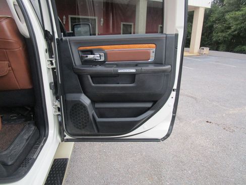 Used 2016 RAM 1500 Laramie Longhorn w/ Convenience Group image 27