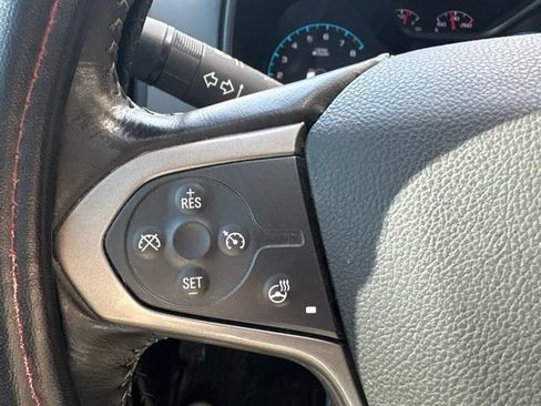 Used 2022 Chevrolet Colorado Z71 AWD/4WD image 16