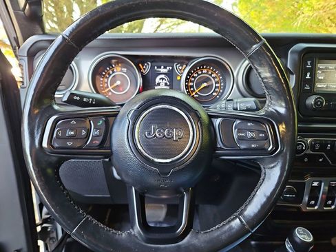 Used 2019 Jeep Wrangler Sport AWD/4WD image 10