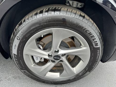 Certified 2026 Genesis GV70 2.5T Advanced AWD/4WD image 7
