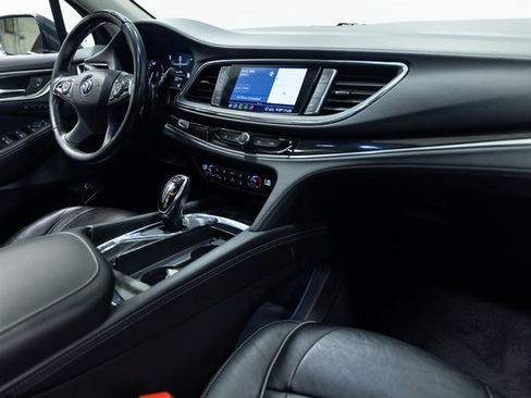Used 2020 Buick Enclave Avenir w/ Avenir Technology Package image 27