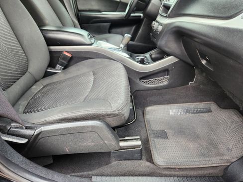 Used 2016 Dodge Journey SXT image 16