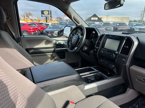 Used 2015 Ford F150 XLT w/ Equipment Group 302A Luxury RWD image 13