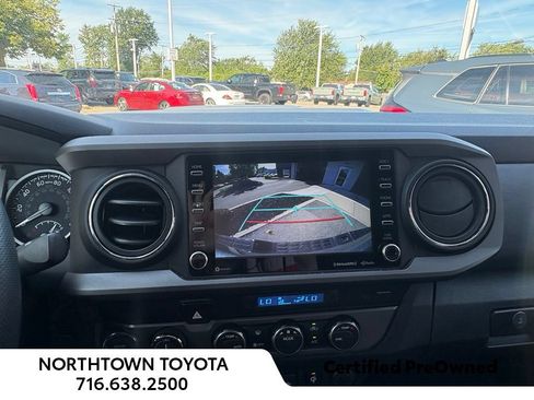 Used 2022 Toyota Tacoma TRD Sport AWD/4WD image 28