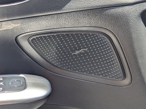 Used 2025 Mercedes-Benz C 300 Sedan image 38