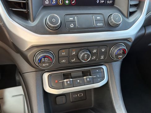Used 2023 GMC Acadia SLE w/ Driver Convenience Package AWD/4WD image 25