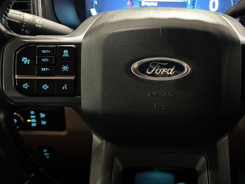 Used 2023 Ford F350 Lariat w/ Lariat Ultimate Package AWD/4WD image 6
