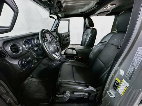 Used 2022 Jeep Wrangler Unlimited Sahara AWD/4WD image 15
