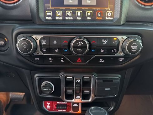 Used 2022 Jeep Gladiator Mojave w/ LED Lighting Group image 35