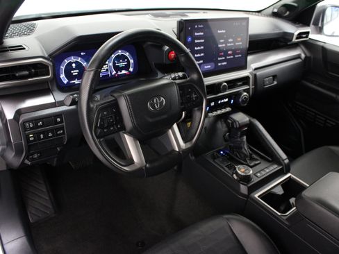 Used 2025 Toyota 4Runner TRD Off-Road Premium w/ Tow Technology Package AWD/4WD image 13