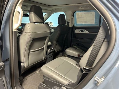 New 2026 Ford Explorer Active image 32