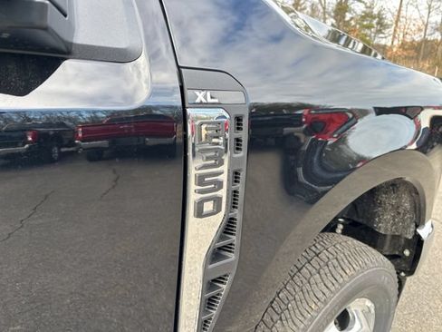 New 2026 Ford F350 XL w/ XL Chrome Package AWD/4WD image 10