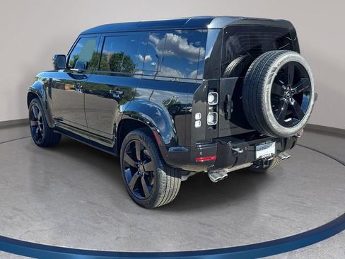 Used 2022 Land Rover Defender 110 AWD/4WD image 8