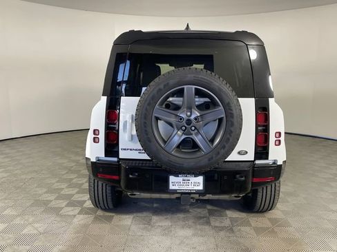 Used 2023 Land Rover Defender 110 X-Dynamic SE AWD/4WD image 24