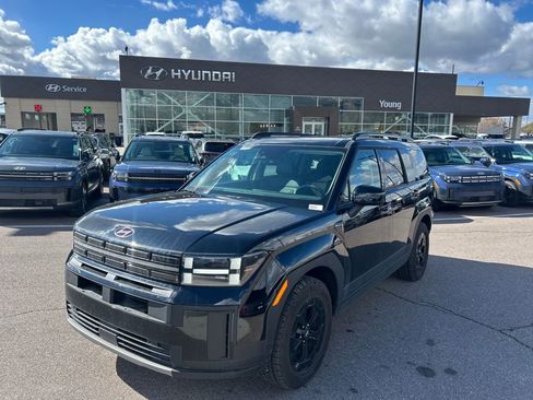 Used 2025 Hyundai Santa Fe XRT image 1