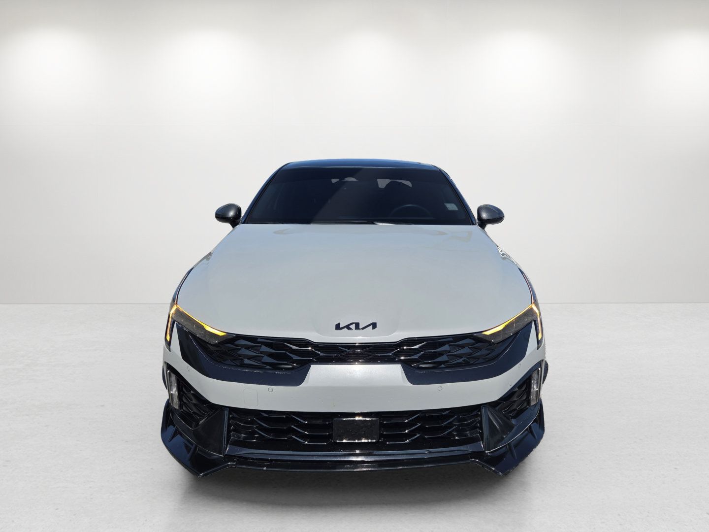Used 2025 Kia K5 GT-Line w/ GT-Line Premium Package FWD image 2