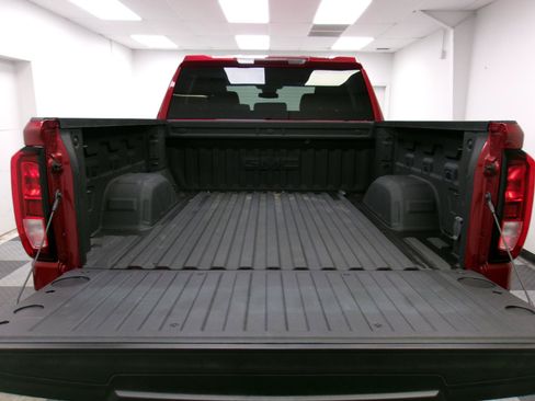Used 2024 GMC Sierra 1500 Elevation w/ LPO, Elevation Black Package AWD/4WD image 11