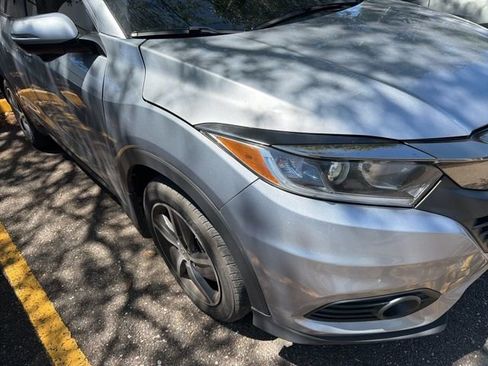 Used 2022 Honda HR-V EX image 9