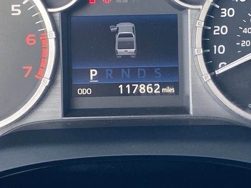 Used 2014 Toyota Tundra Limited image 33