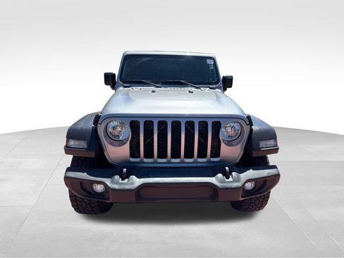 Used 2020 Jeep Gladiator Sport AWD/4WD image 2