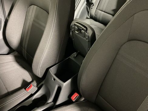 New 2025 Hyundai Venue SEL image 31