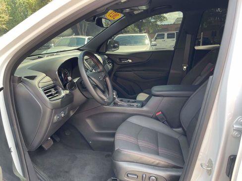 Used 2023 Chevrolet Equinox RS AWD/4WD image 4