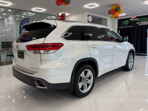 Used 2018 Toyota Highlander Limited w/ Protection Package #3 image 12