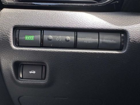 Used 2023 Nissan Sentra SV w/ All-Weather Package FWD image 15