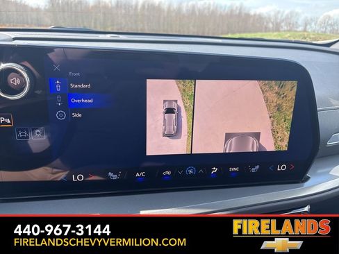 New 2026 Chevrolet Traverse LT w/ Sun and Wheel Package AWD/4WD image 28