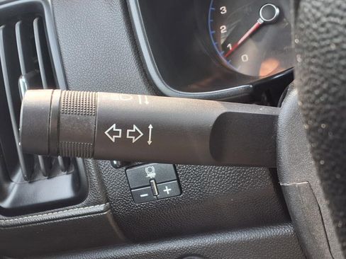 Used 2021 GMC Canyon Denali image 18