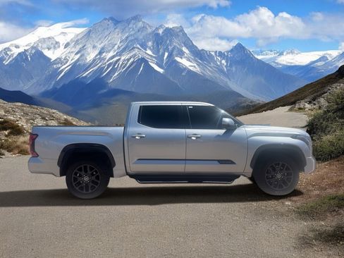 Used 2023 Toyota Tundra Platinum image 6