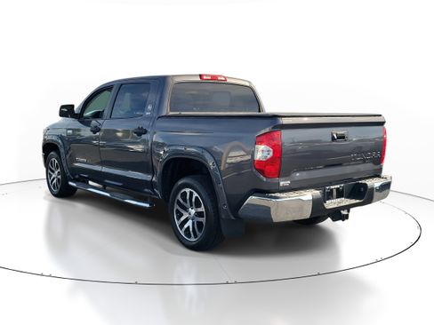 Used 2018 Toyota Tundra SR5 image 4