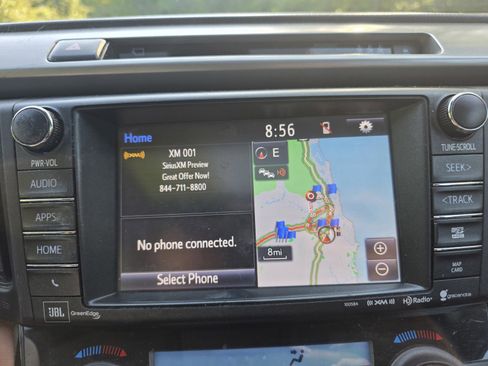 Used 2018 Toyota RAV4 Limited w/ Advanced Technology Package FWD image 19