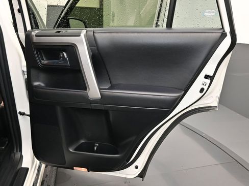 Used 2023 Toyota 4Runner Limited AWD/4WD image 12