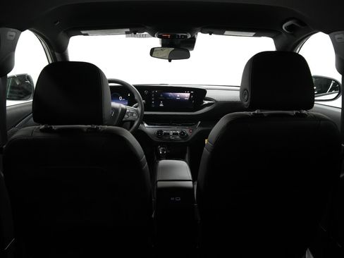 New 2025 Buick Envista Preferred image 14